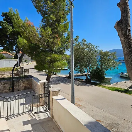 Luce I Frane Apartment *