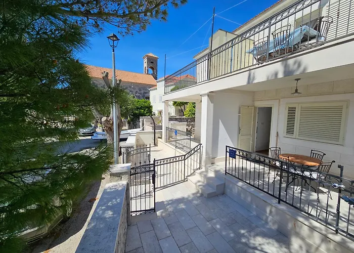 Luce I Frane Apartment Viganj